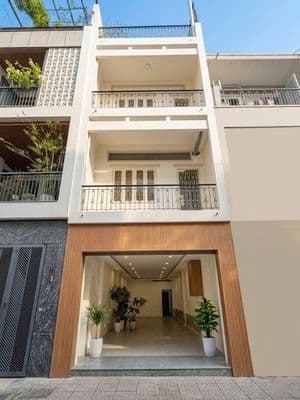 NHÀ SÁNG SẠCH RỘNG - 31C Út Tịch, P4, Tân Bình - 4x19m, 4 Tầng, 300m2