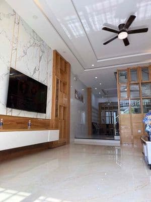 Cho thuê nhà MT Phan Triêm Hoà Xuân 4pn giá 35 triệu