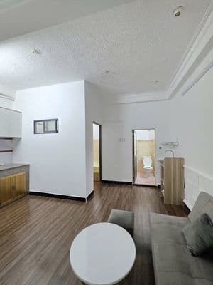 Căn hộ 1pn+pk 30m2 ngay tầng trệt 345/…Âu Cơ gần ngã tư LLQ-Âu Cơ