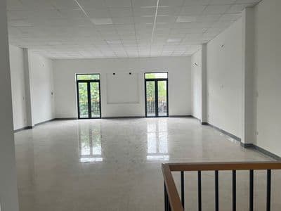 Cho thuê nhà xưởng 1trệt, 1 lầu 350m2