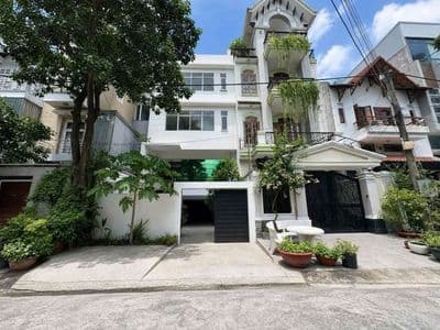 Nhà hầm trệt 2 lầu khu bên sông