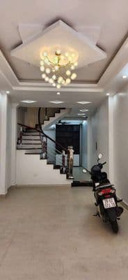 Cho thuê nhà Vĩnh Phúc - Ô tô tránh nhau - 45m² x 5 tầng - 22 triệu