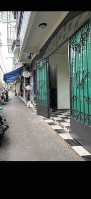 Hẻm thông ,Thích Quảng Đức, cách đường vài căn.tiện kD .online ,2 Lầu