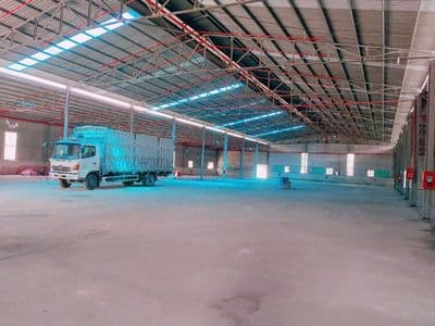 Cho thuê xưởng Cụm Sx CN 4000m2.Đầy đủ giấy tờ.Tiếp gỗ phun sơn.Tân PK