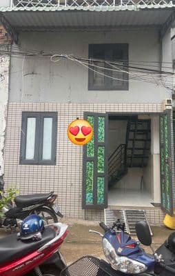 Nguyên căn điện nước Chính, 4.5x5m, gác suốt, hẻm XH