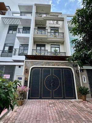 Bán căn nhà mặt tiền đường KDC 13E, phong phú, 5*20 1 trệt 2 lầu ST