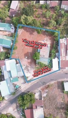1300m2 MT Lê Thị Hồng Gấm Pleiku Gia Lai