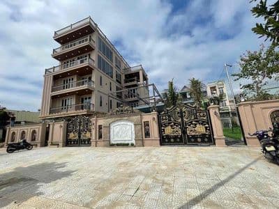 cho thuê VILLA 5 tầng view biển MỸ KHÊ giá rẻ