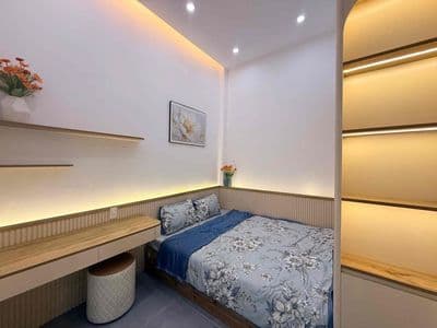 141 cho thuê nhà mặt tiền 3 tầng điện biên phủ