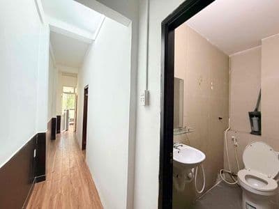 2PN- 1WC Sân Khách - Ngay Vòng Xoay Lý Thái Tổ Gần Nhiều Đại Học