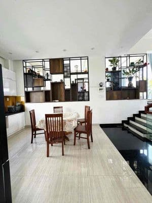 144 cho thuê penthouse nguyên tầng view đẹp đường lê thạch