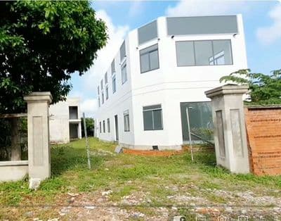 Nhà bán hoặc cho thuê ngay trung tâm
