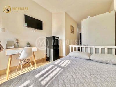 Căn hộ balcon - full nội thất - tách bếp - ngay nguyễn kiệm, pn
