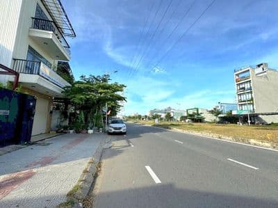 Bán 111m2 đất đường 29 tháng 3,hòa xuân giá 8 tỷ 5