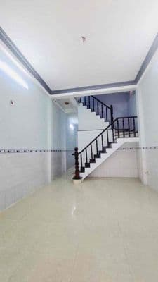 Nhà gần chợ đường. trệt 2 lầu 3pn 3wc. đường 7m