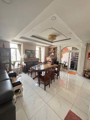 Cần bán gấp Penthouse chung cư Sky Garden 3, Phạm Văn Nghị
