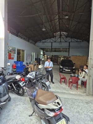 Cho thuê MBKD/Kho xưởng 15X37 555m2 ngay Aeon Mall Tân Phú.
