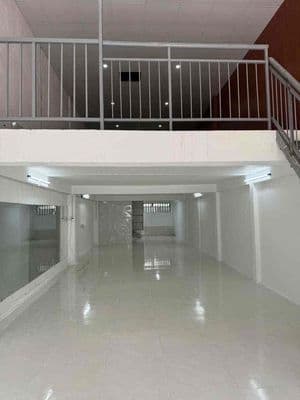 Cho thuê mặt bằng cấp 4 gác lửng trống suốt 115m2 khu Khuê Mỹ