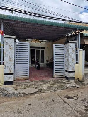 Bán căn nhà cấp 4 ở gần Cầu Vượt Củ Chi DT : 112m2 SHR giá chốt 870tr