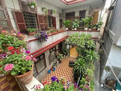 Nhà cổ modernist cho thuê lầu 1 90m2