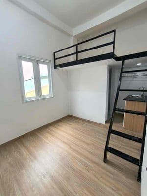 sang chdv phú nhuận . thuê 32triệu lời 50 55tr 18phong ib e lẹ