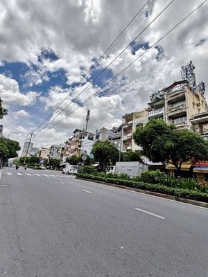 Giảm 3 tỷ bán nhanh mặt tiền lạc long quân p5 đoạn đường đôi đẹp nhất