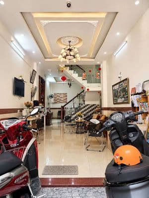 Bán nhà hẻm xe hơi tránh 8m- 3 tầng Hiệp Thành, Nguyễn Ảnh Thủ Q12