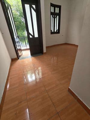 nhà nguyên căn kinh doanh phạm hùng