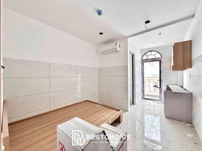 Studio ban công mới 100 % - ngay đh văn lang - full nội thất