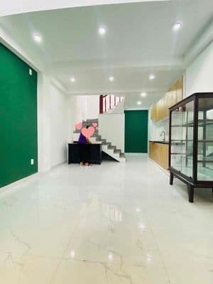 Rộng là được 3m4 x 13m5 nhà đẹp tuyệt vời 6 tầng đường cmt8 tt q10