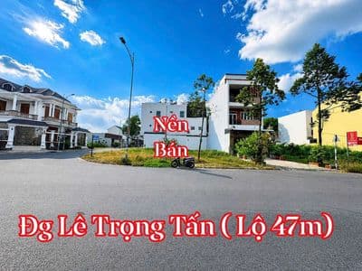 Nền mặt tiền đường lê trọng tấn ( ngang 5,7 dài 18)