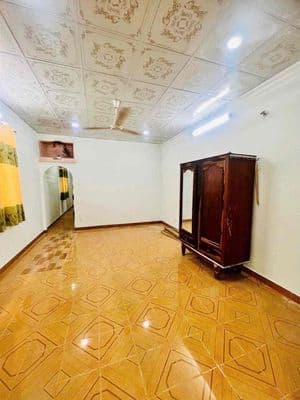 Nhà 1 Trệt 1 Lầu - 4 Phòng Ngủ -2WC - Hẻm Xe Hơi