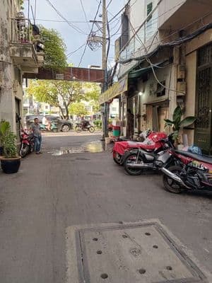 hẻm xe hơi Q3 giá 18tr