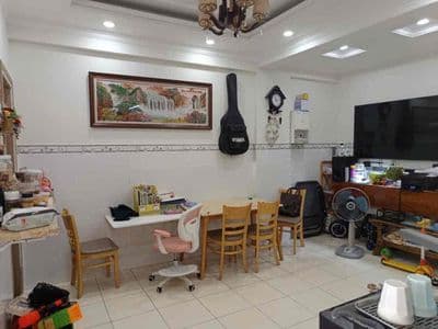 Cần bán căn hộ có sổ hồng riêng