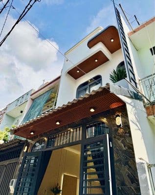 Nhà nở hậu – có pn trệt – chỉ 5t.ỷ tl