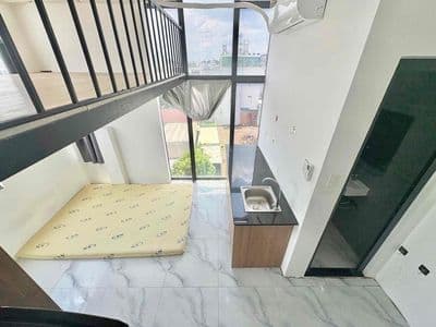 còn *** 1P duplex full NT nằm ngay ĐH tài chính - marketing