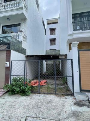 Bán Đất Khu Saigon coop DT 4x15 CN 60m thổ cư Giá 7.3Tỷ