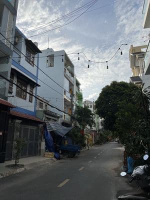 Cho thuê nhà nguyên căn đường rộng 10m 36/76 Lê Thị Hồng, P17, GV cũ