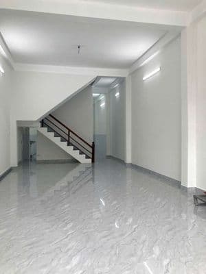 cho thuê nhà mặt tiền Nguyễn Thị Minh khai 25tr 3 tầng
