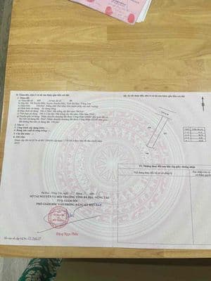 cần bán lô đất sau lưng cây xăng xuyên mộc