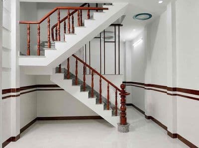 Nhà đẹp Tô Ký_96m2,Đúc 2lầu,4p ngủ-Hẻm xe hơi,sát chợ Cầu