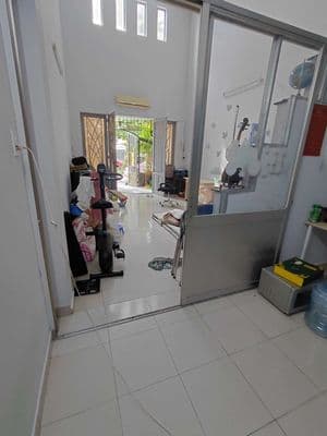 Cho thuê nhà 4 x 18m trệt lửng đúc 1pn, 2vc mới đẹp y hình p.tây thạnh
