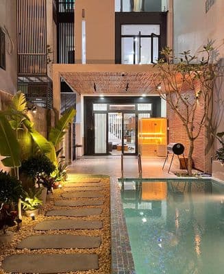 Cho thuê villa khu hồ xuân hương, có hồ bơi