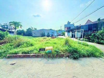Chỉ 2,5ty có ngay lô 2 góc (7,8x15m)_ shr mà giá có 2,5ty rẻ lắm rồi ạ