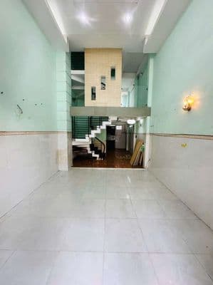 Cho Thủe Nhà Hẻm xe hơi thông ngay lê đức thọ