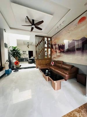 Chủ đi Mỹ cần bán nhà 3 tầng Thanh Lương khu sinh thái Hoà Xuân Giá Rẻ