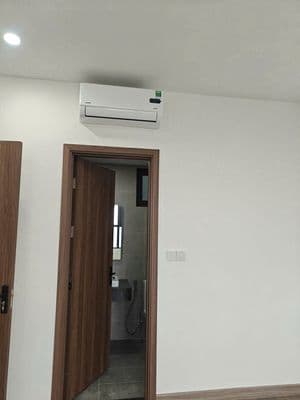 căn hộ 2pn2wc sẵn rèm, máy lạnh tầng cao view đẹp thoáng mát