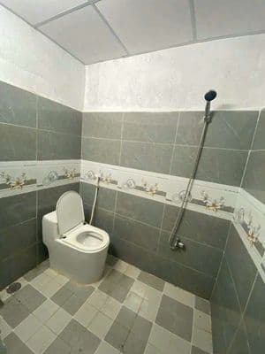 cho thuê nhà trống suốt gác lửng