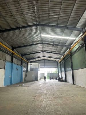 Chính Chủ Cho Thuê Nhà Xưởng 400m Q12. Xe Container, 3 pha