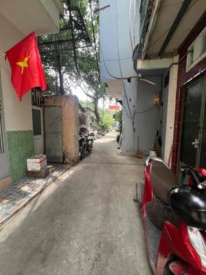 Nhà 1 trệt 1 lầu – hẻm 159 hòa hưng, quận 10 – chỉ 5tr/tháng i